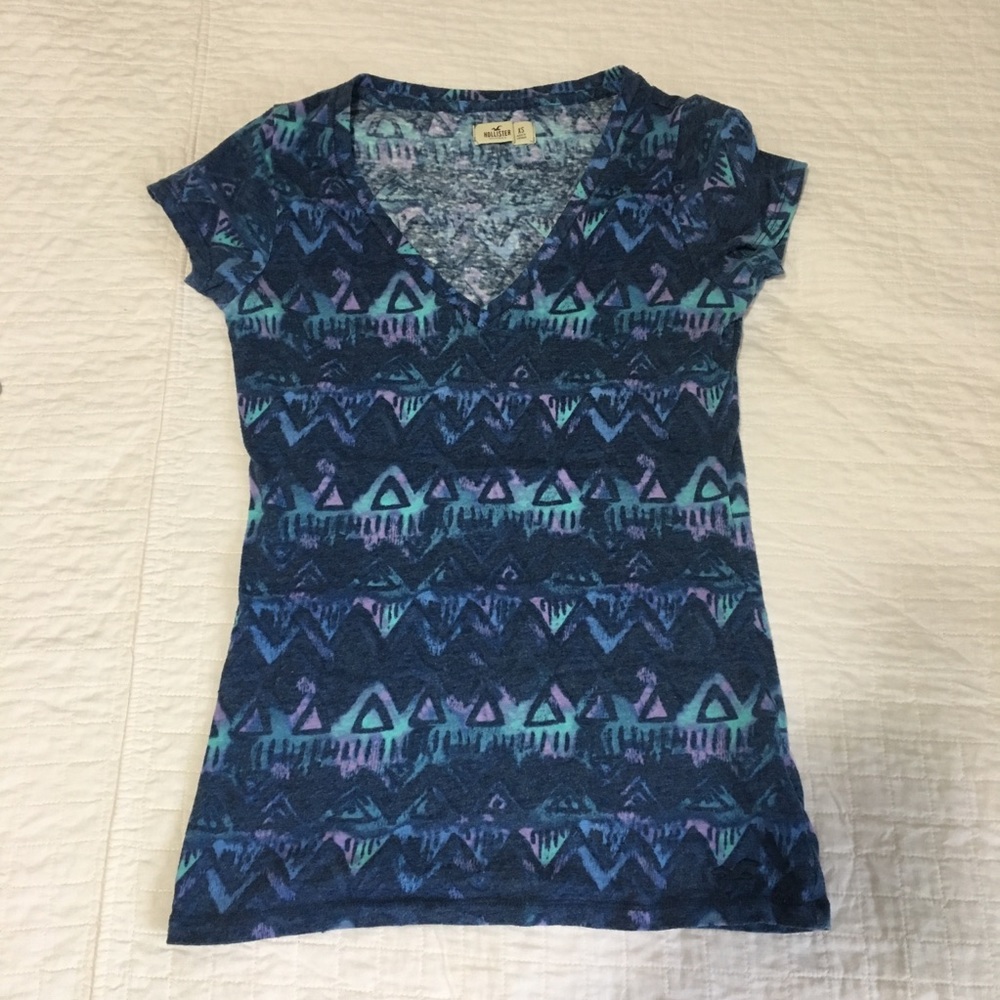 Hollister Tribal V-Neck Shirt